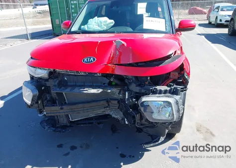2021 Kia Soul S z USA, uszkodzony, nr VIN KNDJ23AU7M7146779